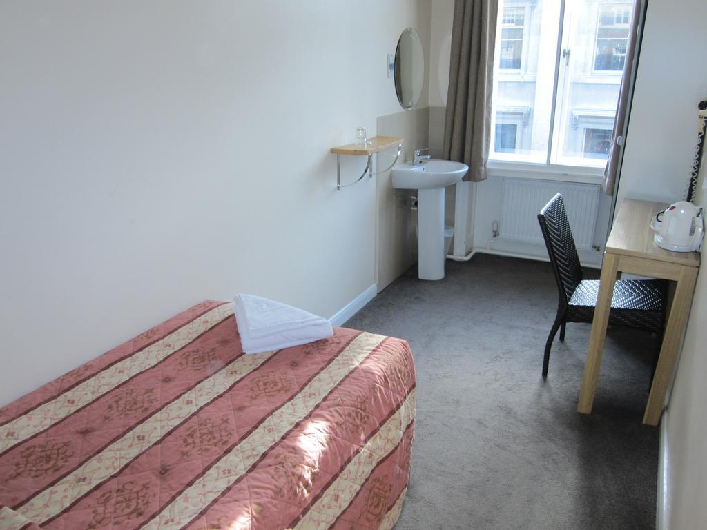 Ruskin Hotel Лондон Номер фото